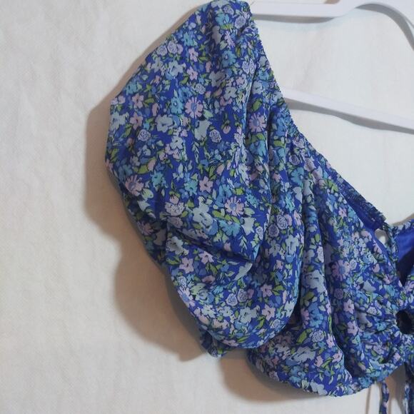 Wild Fable Blue Floral Puff Short Sleeve Sweetheart Neck Crop Top Size L - Picture 3 of 9